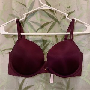 NWOT Victoria’s Secret maroon push-up bra